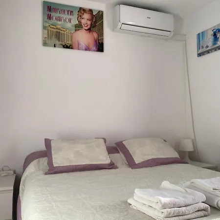 Centro Privada En Compartidos Homestay *