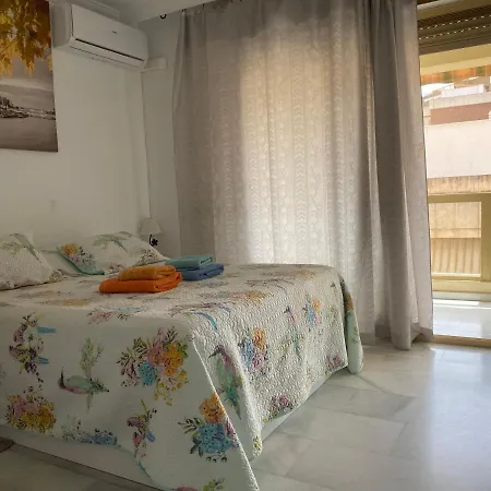 Centro Privada En Compartidos Homestay Malaga