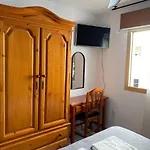 Centro Privada En Compartidos Pansiyon Málaga